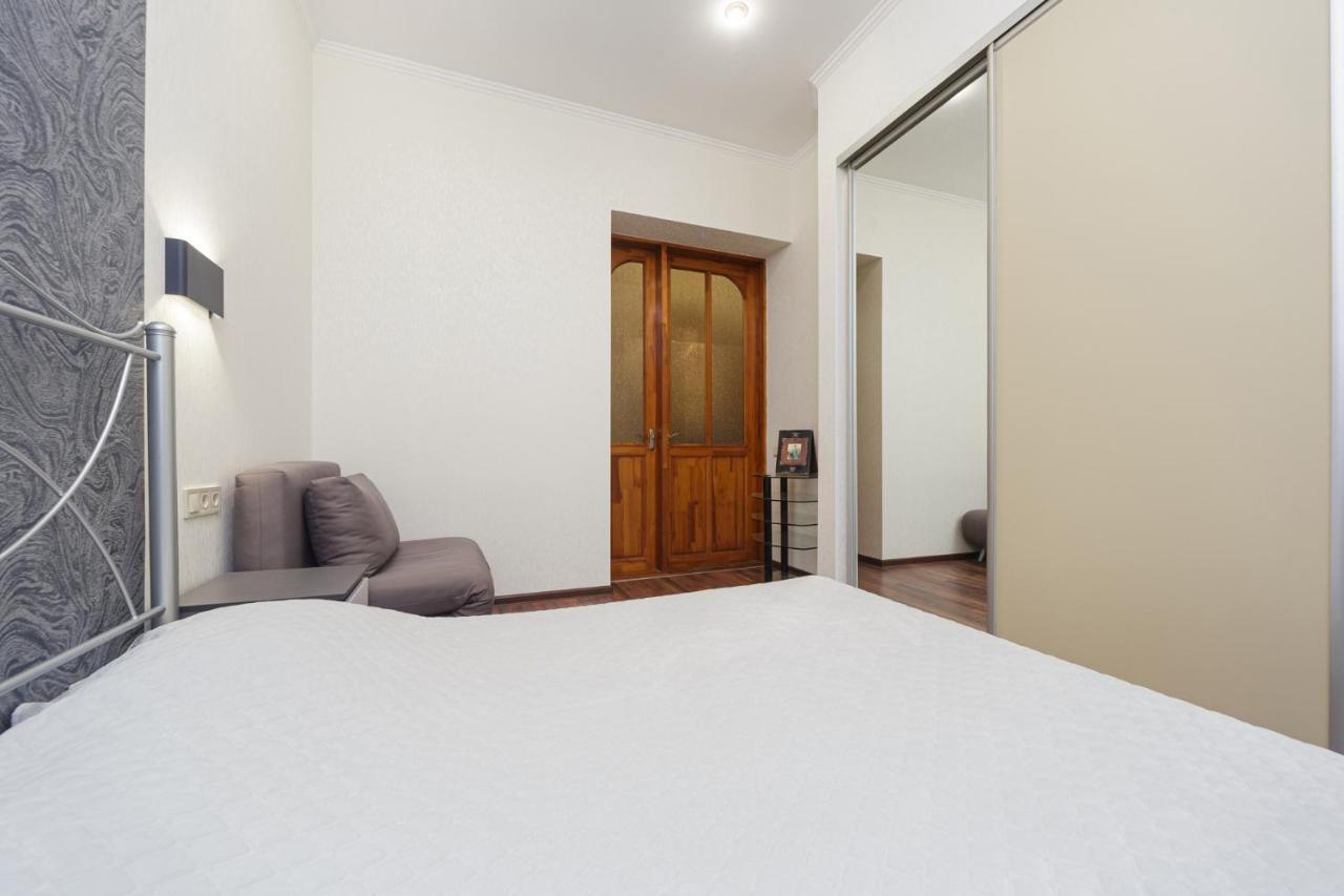 Apartment Zhukovskogo 17 Одесса Экстерьер фото